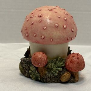 Harmony Garden Mushroom Royal Watch  1998 vintage figurine Lord Byron